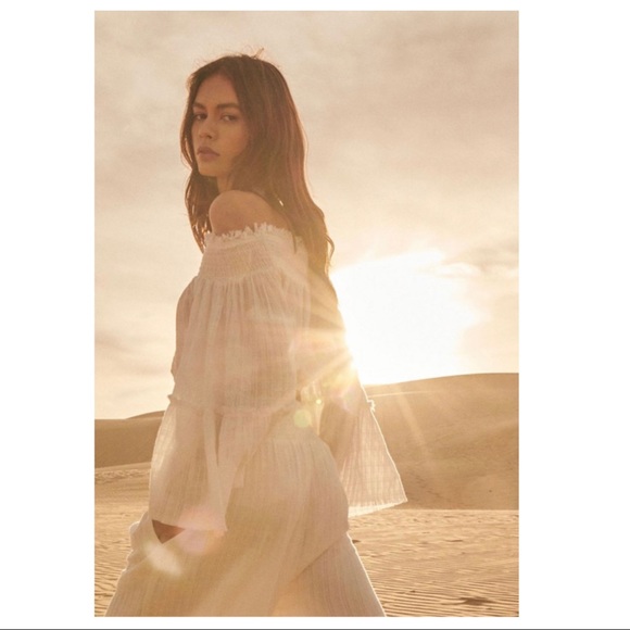 BOHEMIAN PEASANT-Off Shoulder Top - Picture 5 of 15